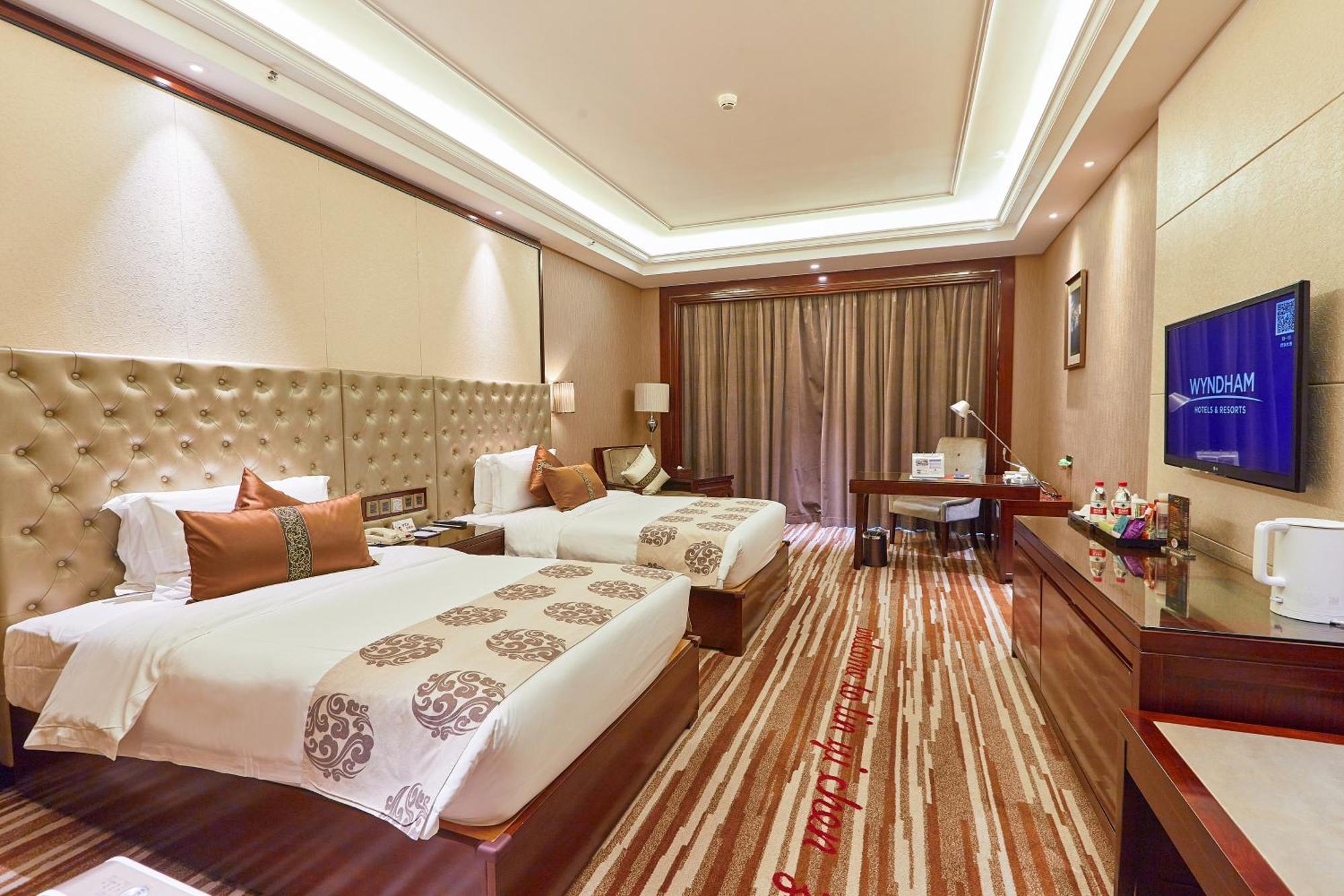 Hotel Wyndham Grand Plaza Royale Chenzhou Exterior foto
