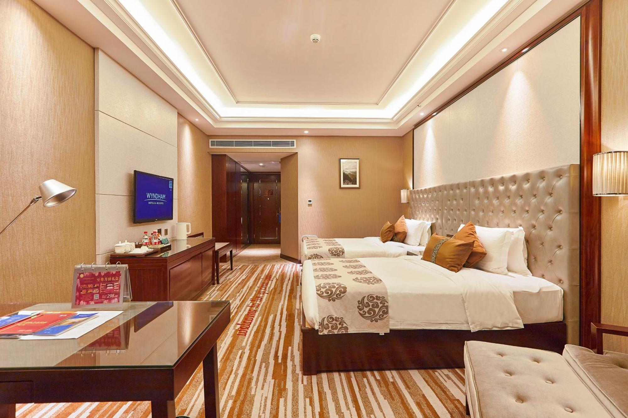 Hotel Wyndham Grand Plaza Royale Chenzhou Exterior foto