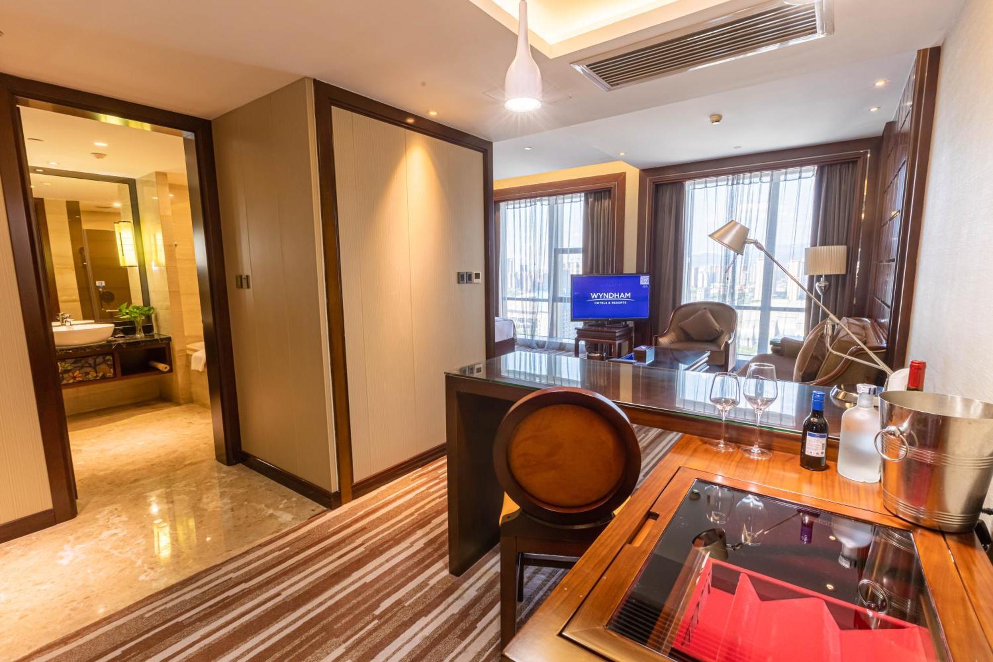Hotel Wyndham Grand Plaza Royale Chenzhou Exterior foto